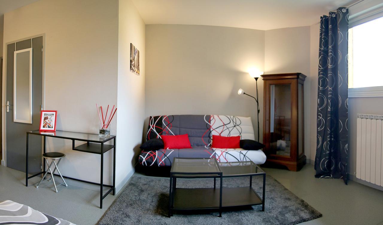 Le Grand Val Bed & Breakfast Lavastrie Ngoại thất bức ảnh