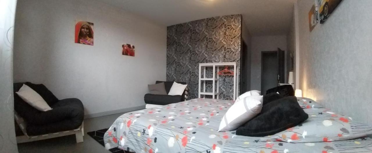 Le Grand Val Bed & Breakfast Lavastrie Ngoại thất bức ảnh